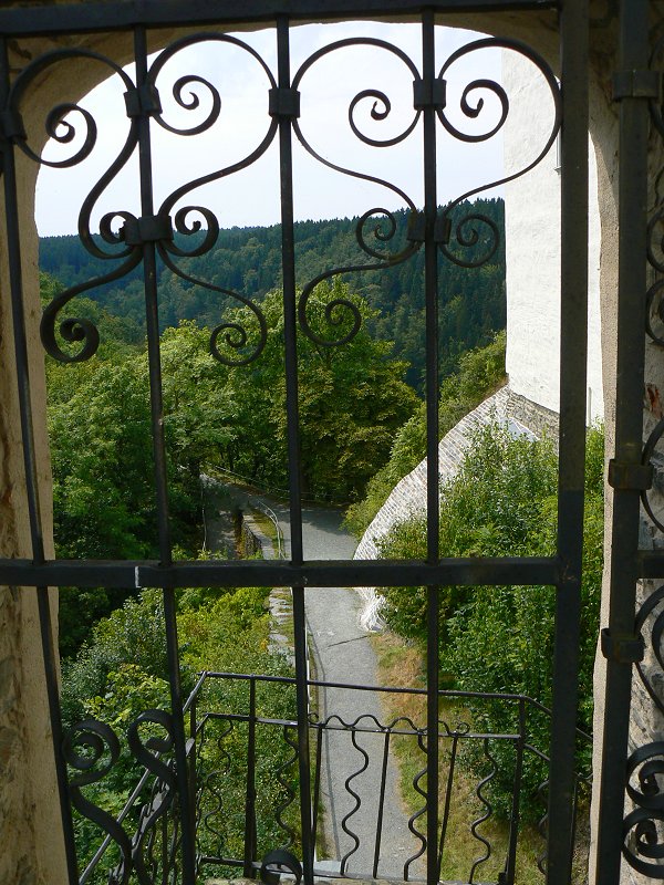 Wanderwege ins Saaletal